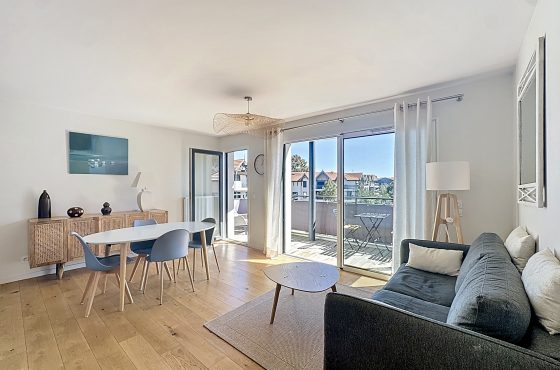 Appartement T3 d’exception avec double balcons – Arcachon centre (2026-T004)